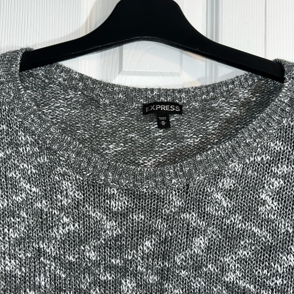 Express Sweater - Picture 4 of 4